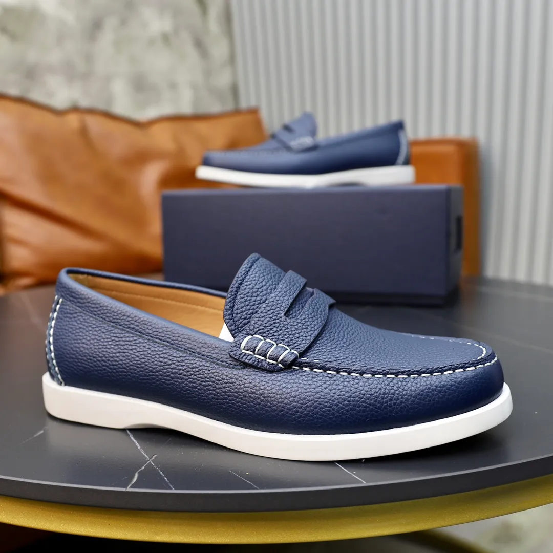 Ex-factory price: 540🙅‍♂️🙅‍♂️🙅‍♂️ Brand: Dior DIOR Standard code: Men's code 38/44 (45 can be customized) Grade: Same as the official website Material: Original cowhide stitching, cowhide lining, original TPU wear-resistant soft outsole Style categories: Leisure and sports version, footwear for driving, young fashion, European and American trends, British style Color: actual picture color
